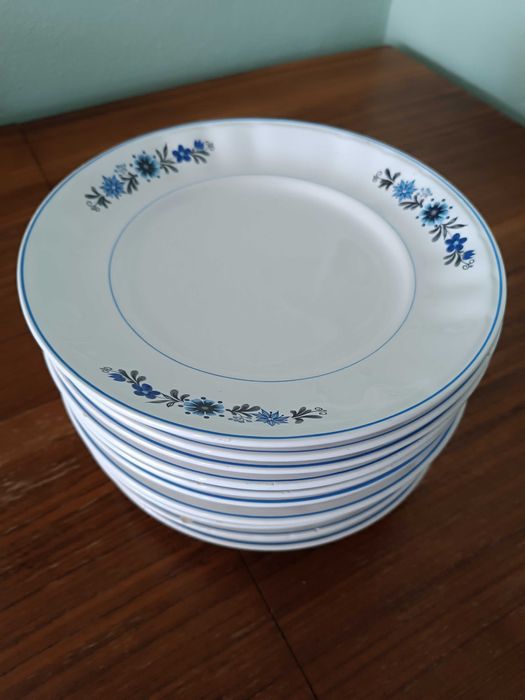 Various Vintage Dishware Items446828974546636803