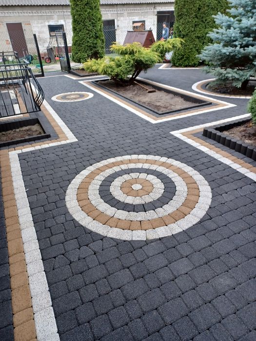 Układanie kostki brukowej