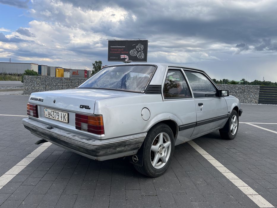 Opel Ascona  1.6