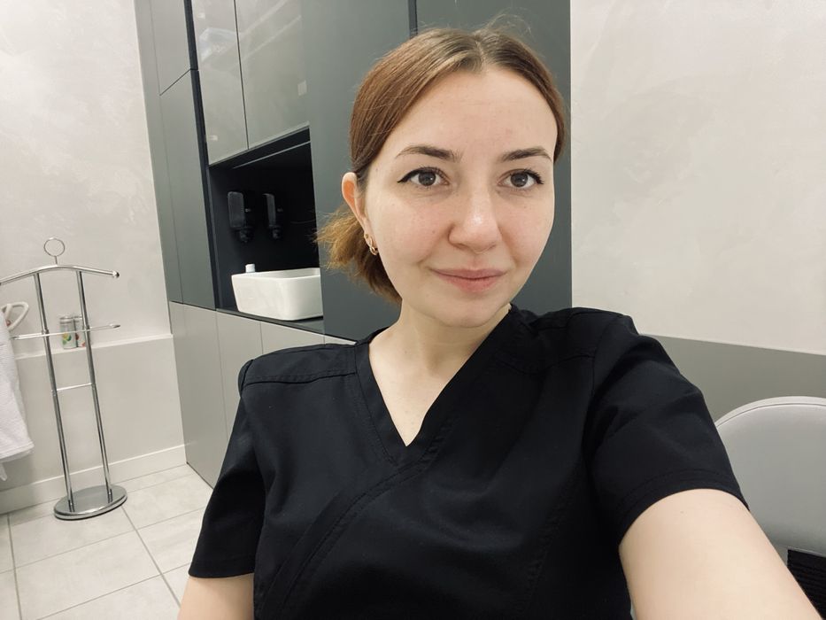 Медична сестра, медсестра, постановка крапельниці, капельница, укол