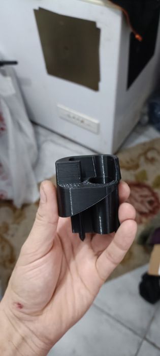 Terrano II/Maverick - Suporte chapeleira 3D