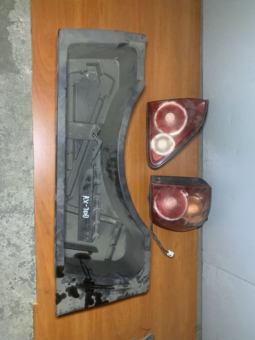Lexus RX300- RX350, фонарь, подлокотник, ниша под запаску