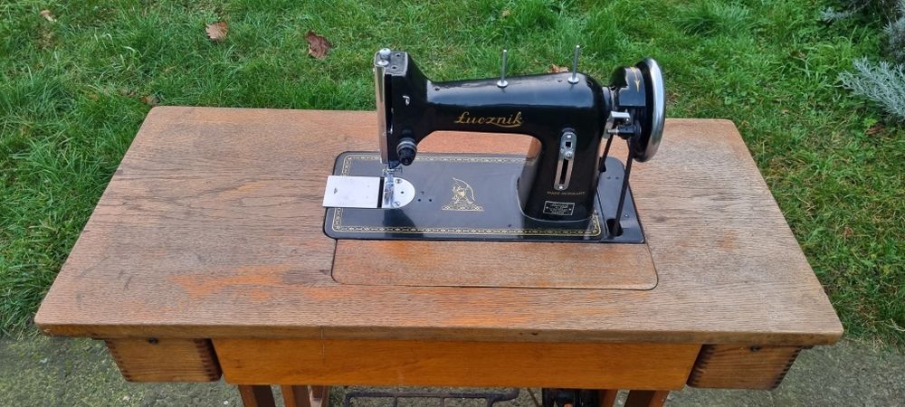 Szczecin Maszyna do szycia Lucznik KL.82