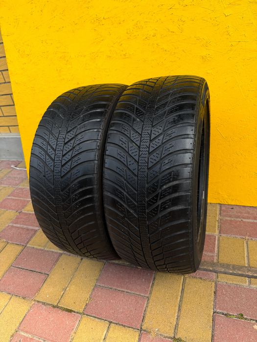 Шини Резина 225.45 R17 Nexen Зима
