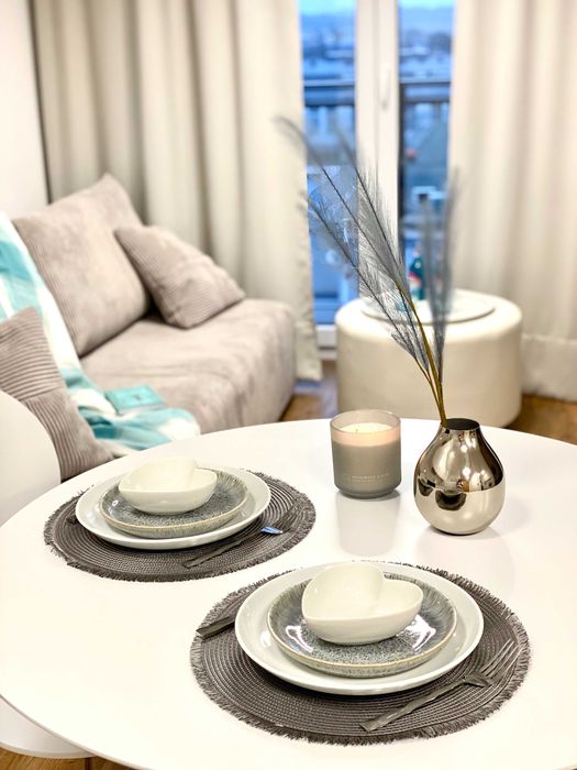 Słoneczny 30metrowy apartament - wysoki standard z miejscem garażowym.