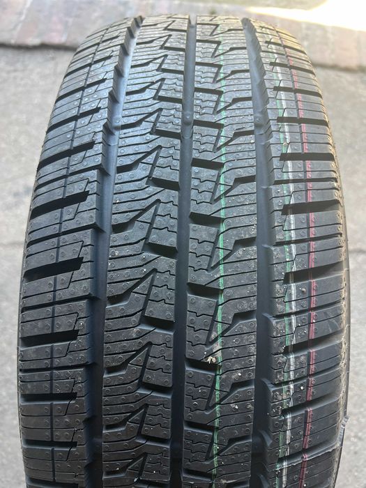 Opona Continental 215/65R15 C