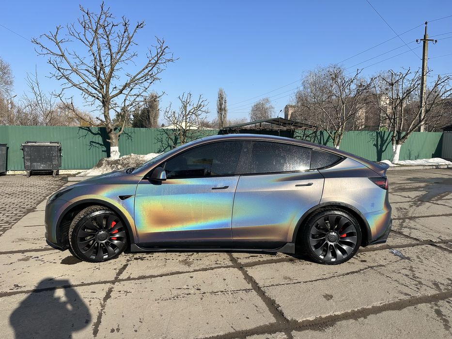 Tesla Model Y 2023