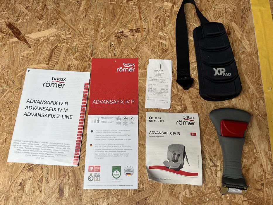 Britax Römer Advansafix IV R