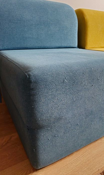 Sofá cambalhota amarelo