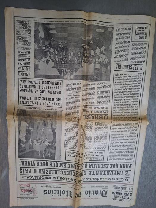 Jornais 1974 25 de abril 1 de maio