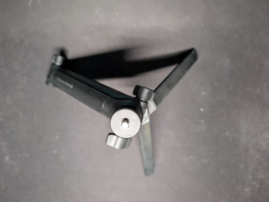 Insta360 універсальна тринога штатив телескопічний