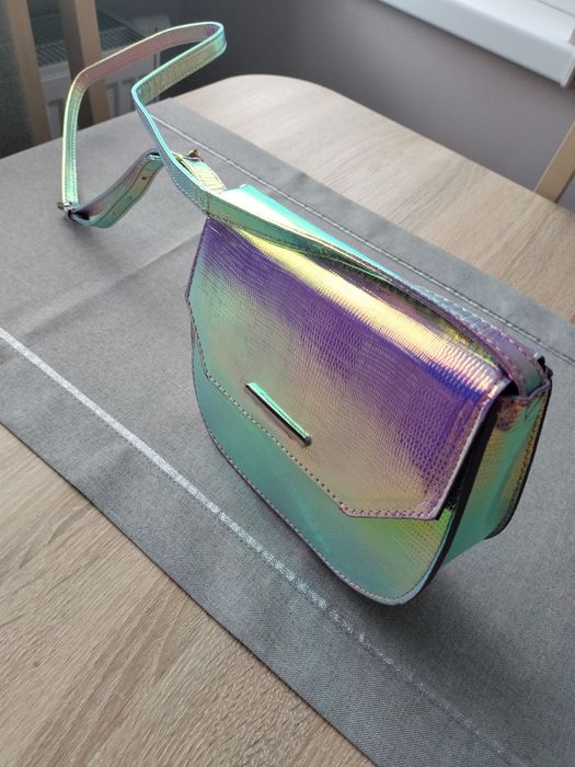 Torebka z mieniącym połyskiem