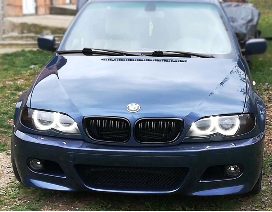 Решетки радиатора (ноздри) BMW 3 E46 Sedan M3 Style рест Gloss Black