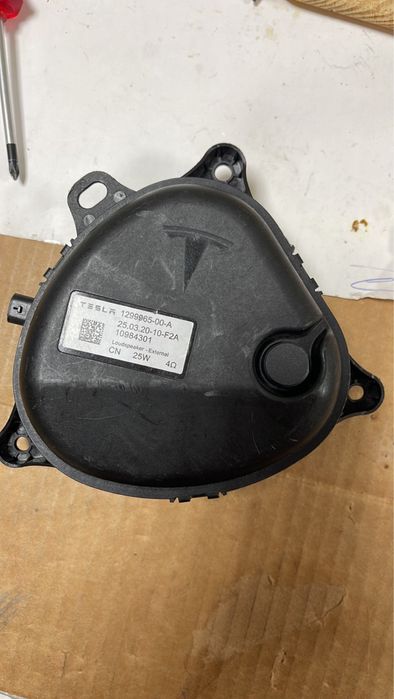 Датчик тиску давления шин Tesla Model 3 Y X S Bluetooth 1490701-01-C