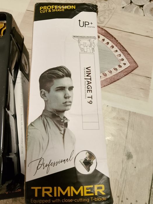 Máquina de cortar cabelo e barba novas