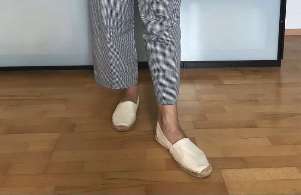 Espadryle                         .
