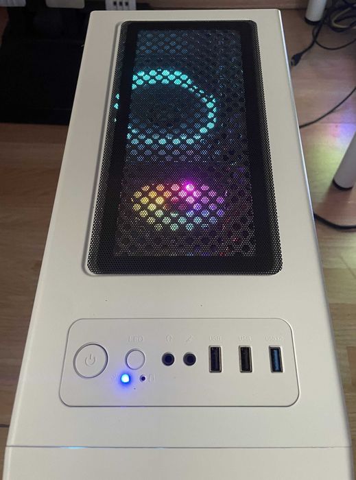 PC Gamer | NVIDIA GTX 1080 | 16GB DDR4 | Ryzen 5 3600