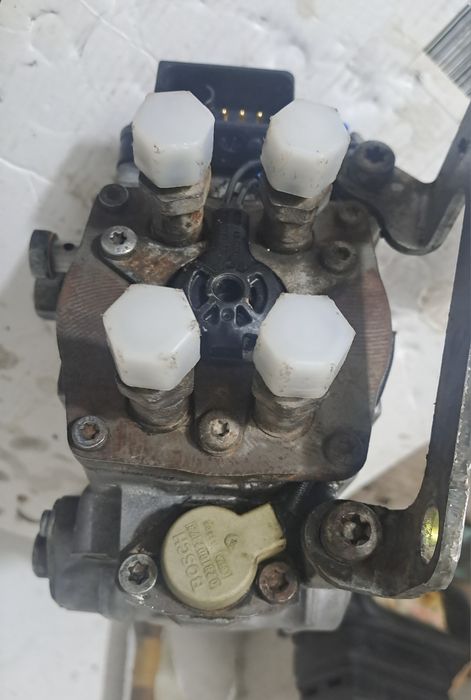 Топливный насос  ТНВД Opel Zafira A, Astra G, Vectra B 2.0 dti, 047050401515