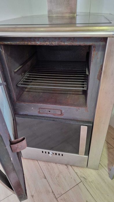 Salamandra a lenha inox que dá para cozinhar com placa e forno