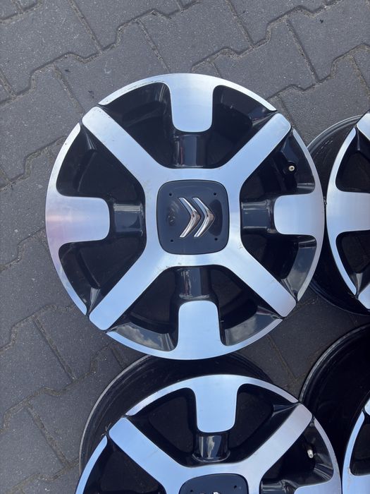 Felgi aluminiowe 17 cali 4x108 Et19 Citroen C3 Cactus