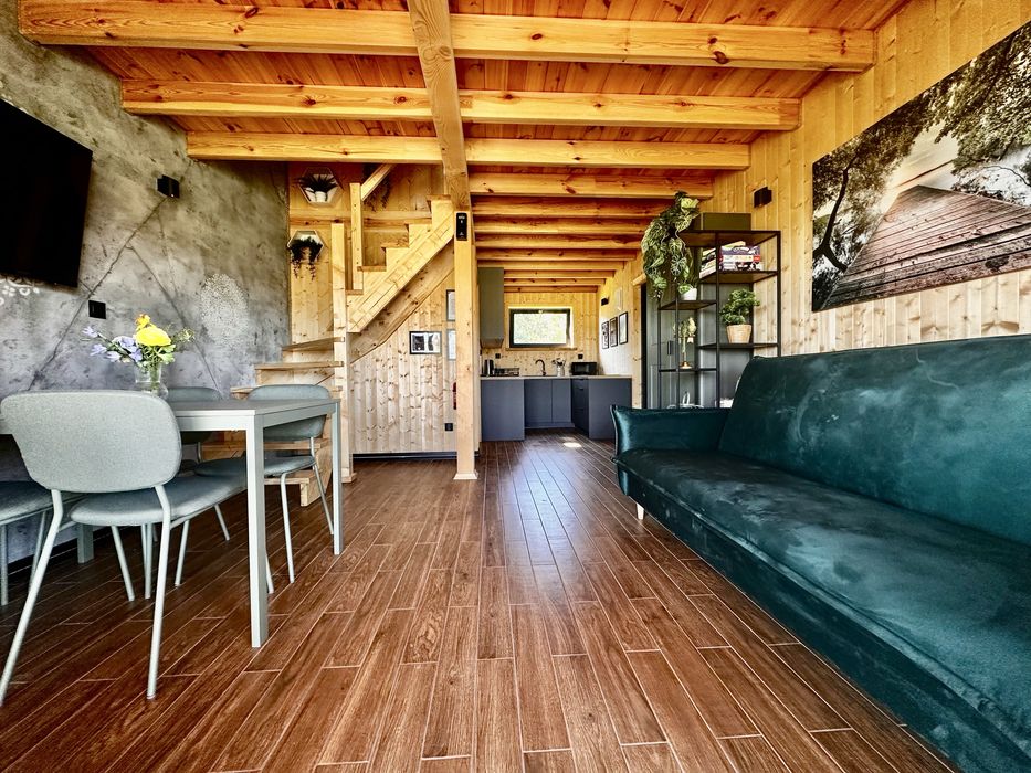 Stodoła Janusz z balią nad jeziorem