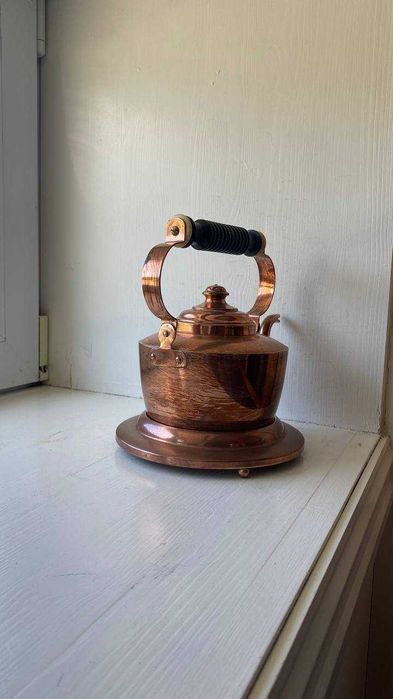 Чайник медный на 0,8 л. на подставке