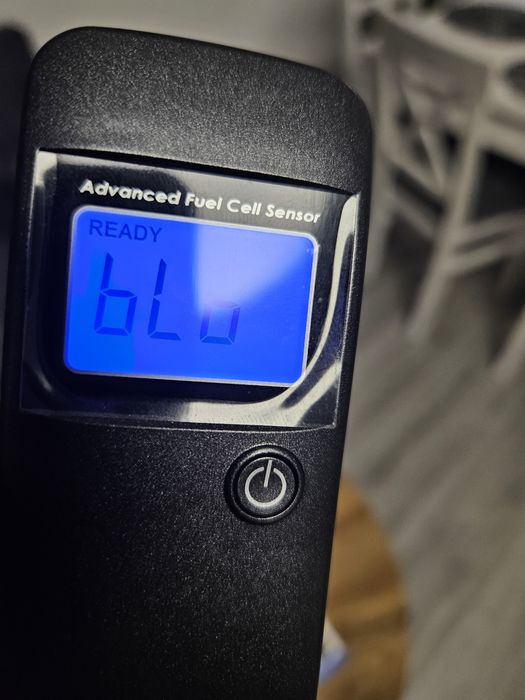 Alkomat CA 9000 z pudełkiem