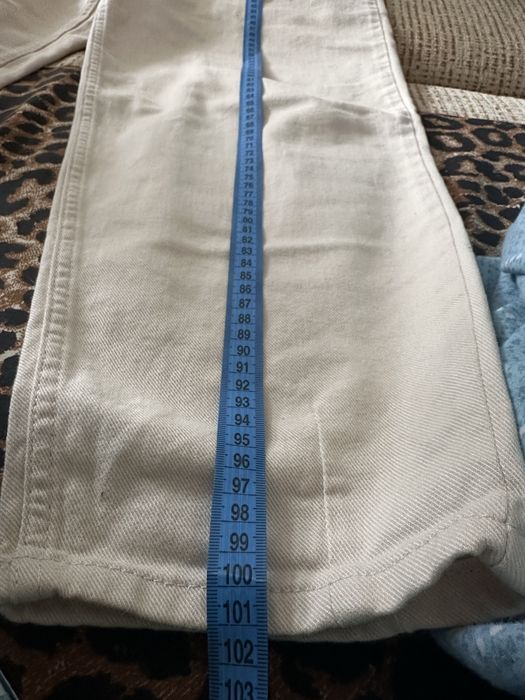 Джинси бежевого молочного кольору na-kd 36 розмір, S розмір