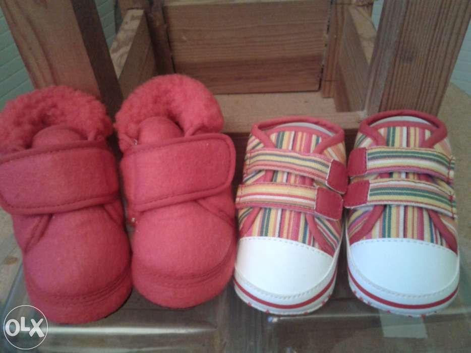 Venda de sapatos e fitas de cabelo