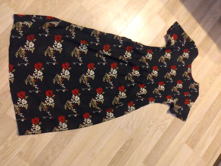 Czarna sukienka damska w print maxi M 38