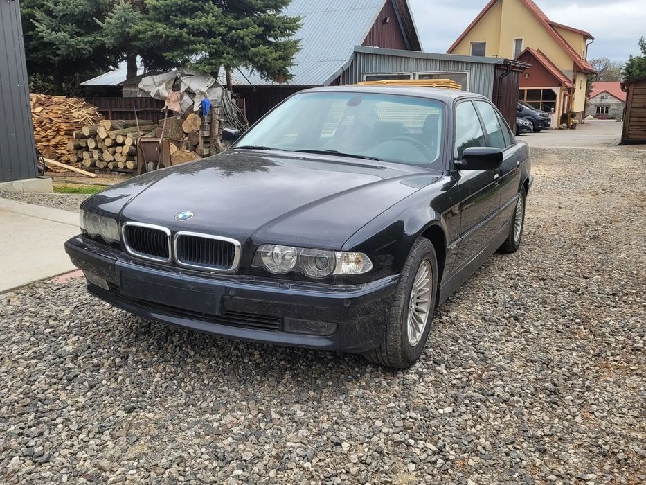 BMW Seria 7 BMW E38 4.0 V8 Automat – projekt / klasyk