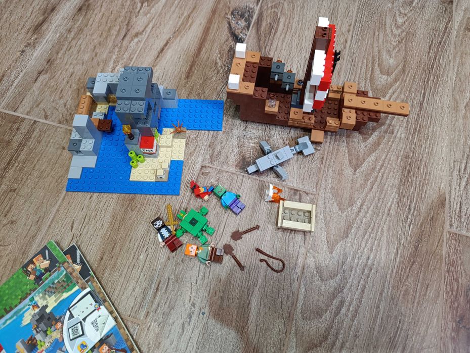 LEGO 21152 Minecraft - Przygoda na statku pirackim