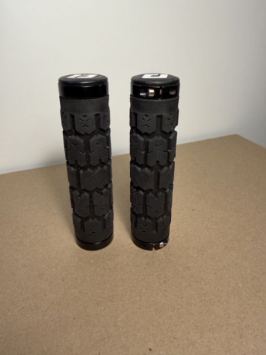 Chwyty rowerowe gripy ODI Rough prawie nowe