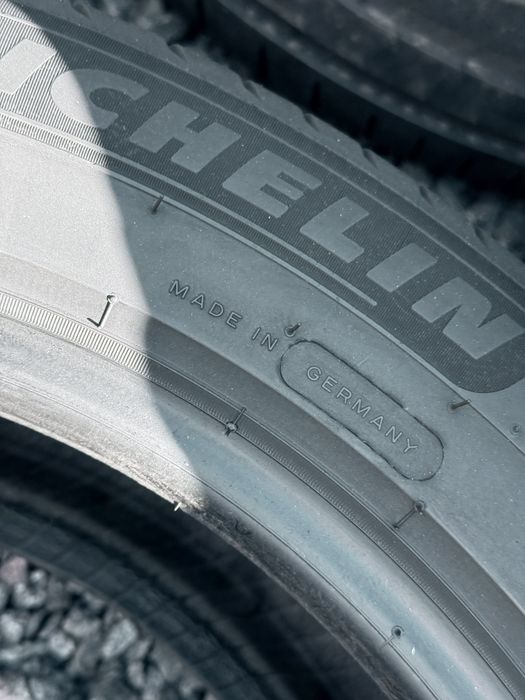 215 55 17 Michelin E-Primacy 95% 2023 Шини Літо