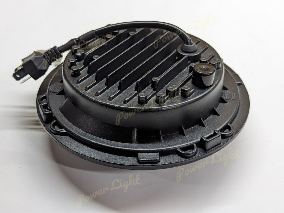 Кругла світлодіодна LED фара 7дюймів ВАЗ КАМАЗ Волга Toyota ГАЗ штатна