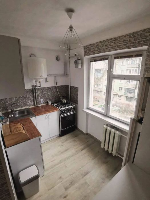 Продам 2х ком.кв-ру, Правый берег,ул. Дудыкина 4этаж пятиэтажного дома