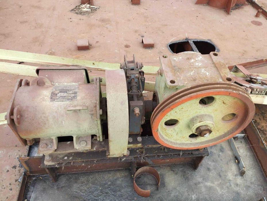 Редуктор,лебёдка, тельфер. Запчасти. Компрессор ФУУ80,ФУ12