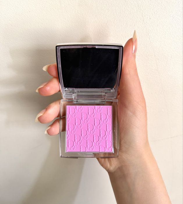 Dior backstage pink 001 blush rosy glow makeup rozjaśniający róż do policzków makijaż original dior