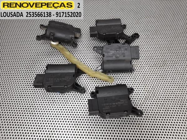 Motor da comporta da sofagem SEAT Leon (1P1)