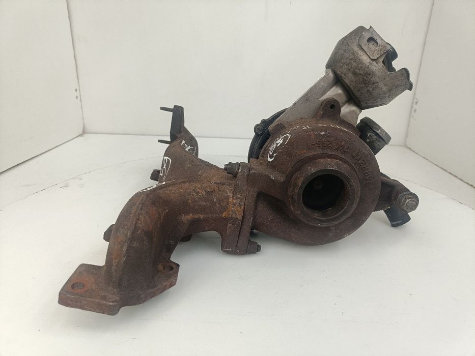 Turbo / compressor VOLVO V50 (MW)