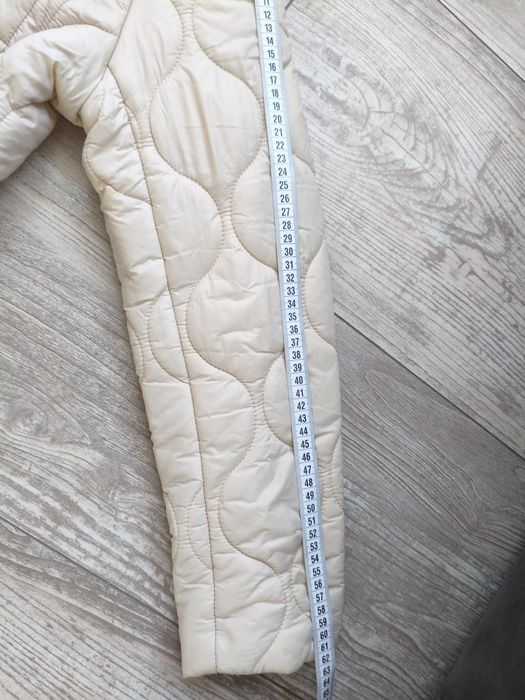 Płaszcz pikowany beżowy rozm L