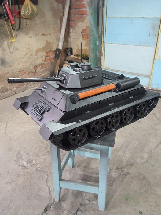 Мангал в виде танка