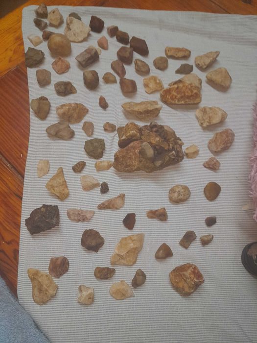 Colecção de pedras preciosas mais de 50 pedras raras.