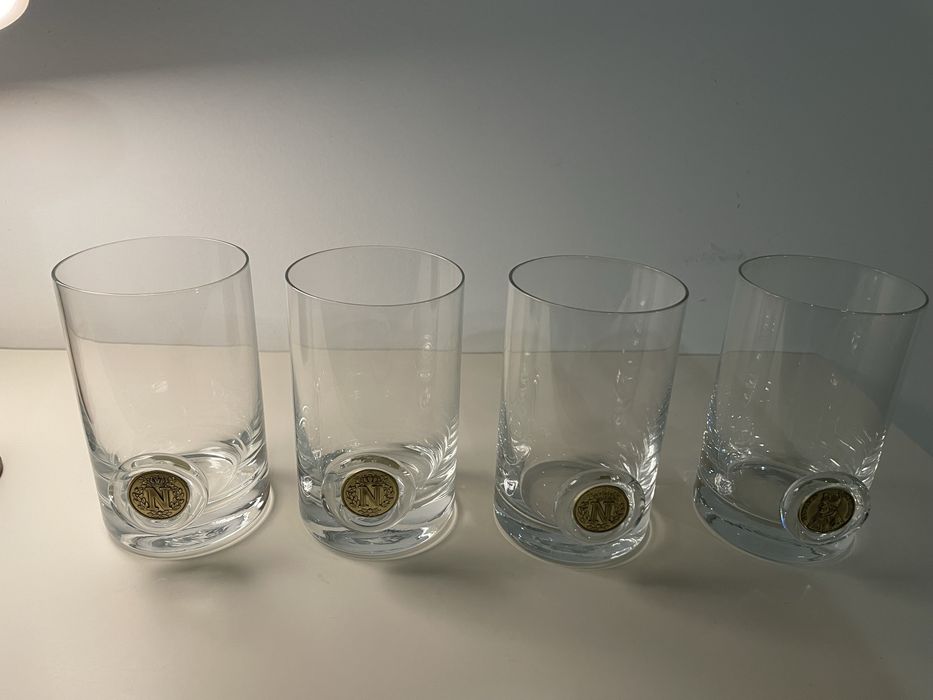 Conjunto de 4 Copos em Cristal – Medalhão Napoleão