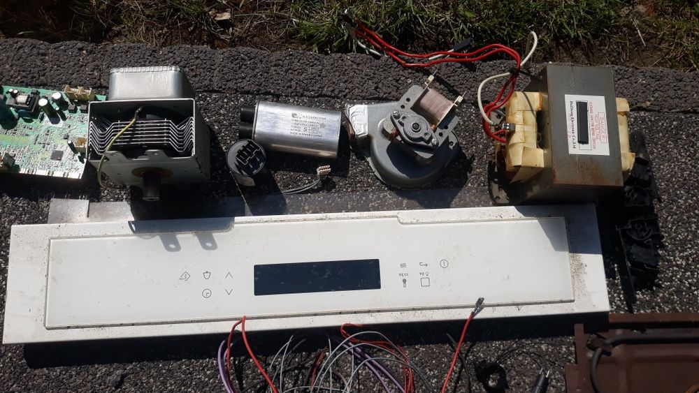 Piekarnik Electrolux EVY7810AAV na części.