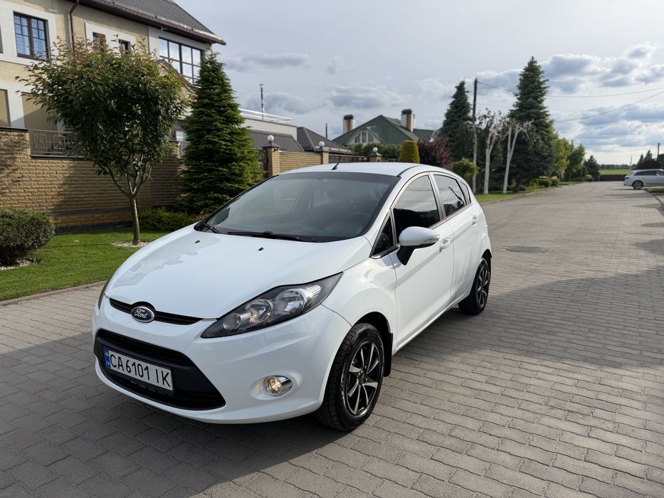 Ford Fiesta 2012 Oфіційна