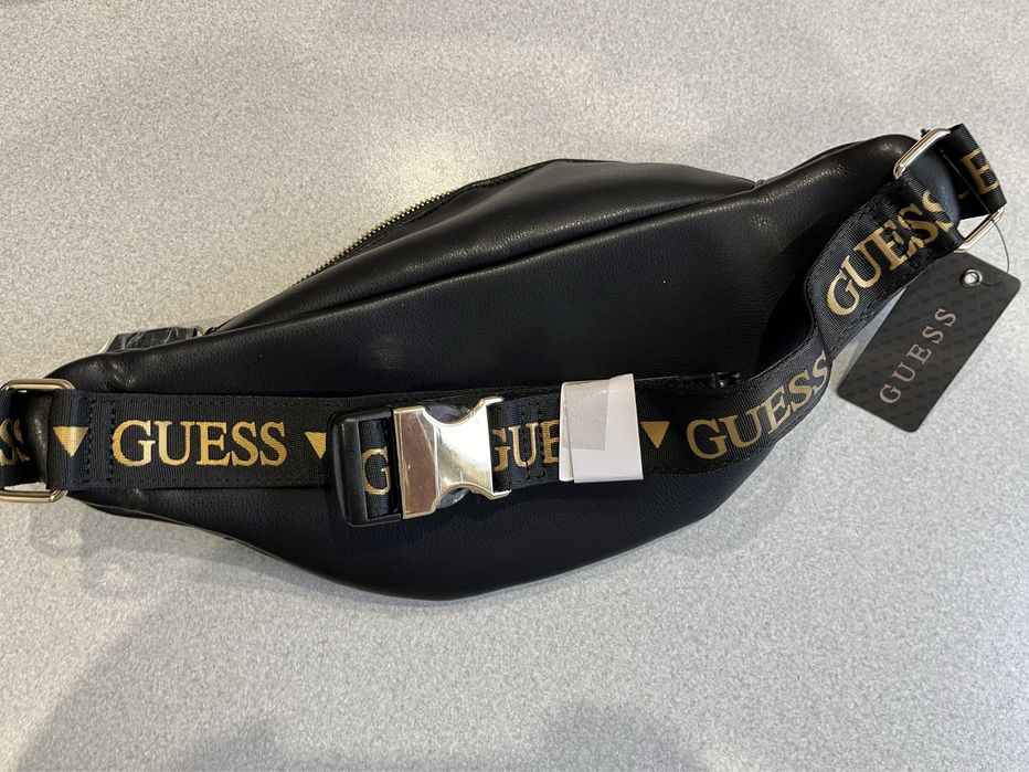 Продам сумку бананку Guess оригінал