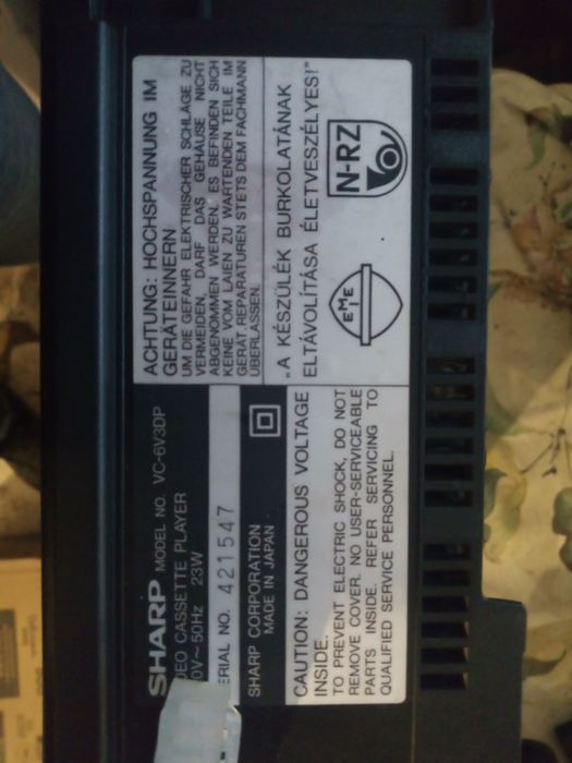 Magnetowid Sharp VC-6V30P VHS HQ + pilot – do przeglądu