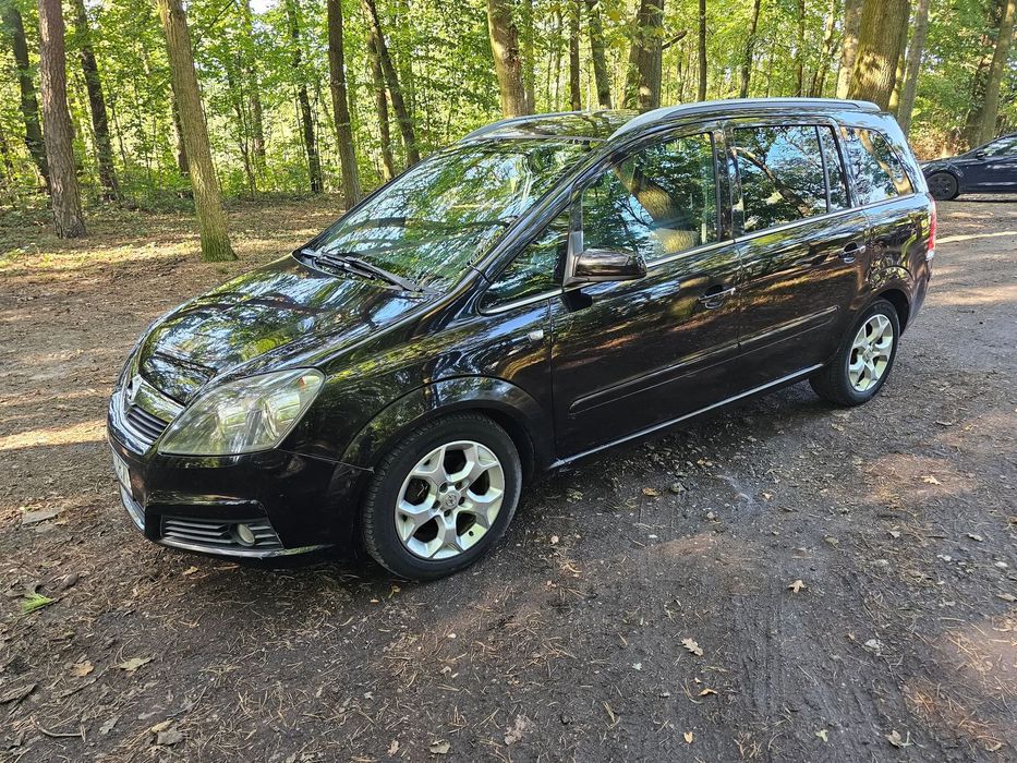 Opel Zafira OPEL ZAFIRA B Rok produkcji 2006 1.8 benzyna + LPG 140km 7-osobowy HAK