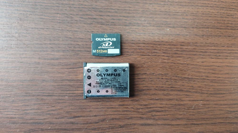 Цифрова фотокамера Olympus FE-150